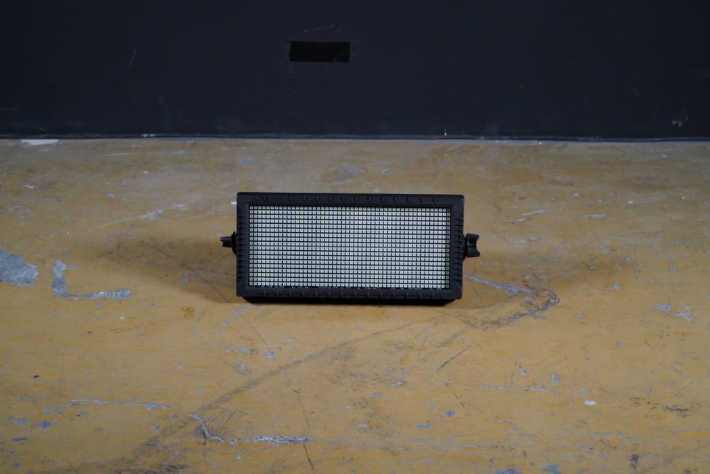 EUROLITE LED Strobe SMD PRO 864 DMX RGB